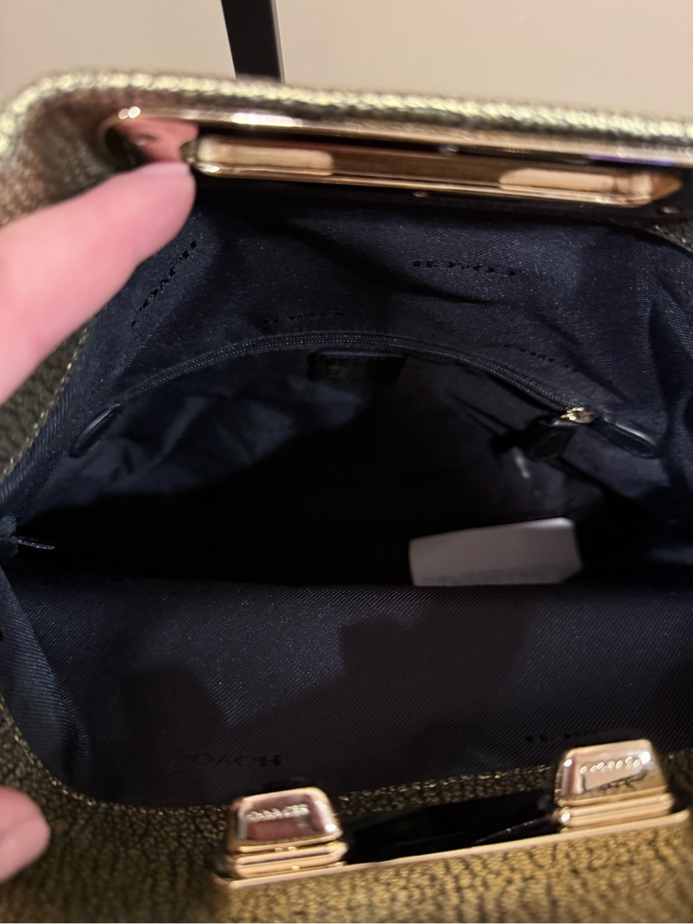 Coach Swagger Metallic Double Turnlock Shoulder Bag / Clutch - Picture 15 of 16